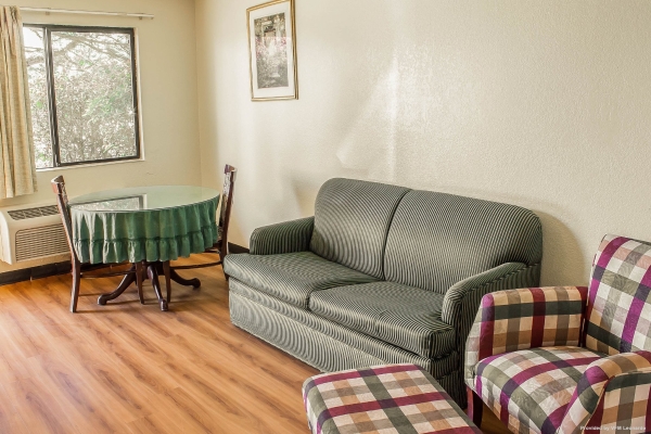 Rodeway Inn & Suites Fife
